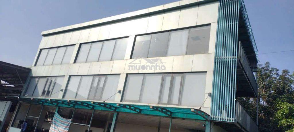 Cho thuê đất skc tổng 10000m2 gần kcn bình dương 
5000m2 skc - 3
