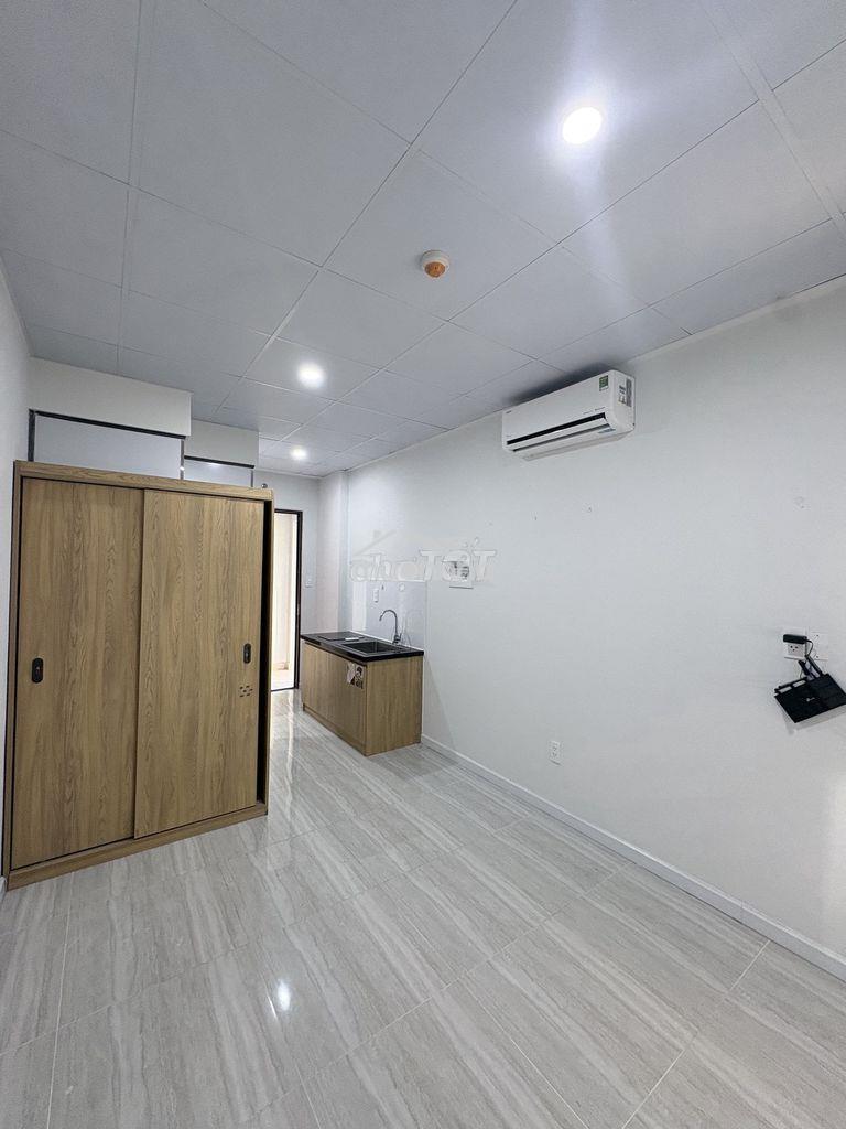 Cho thuê căn mini 17m chỉ 4tr sẵn máy lạnh, bếp, tủ lạnh ở liền