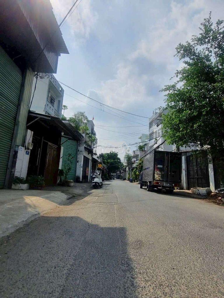 Nhà 5x20 cấp 4 gần nguyễn thị tú bình tân  - 2