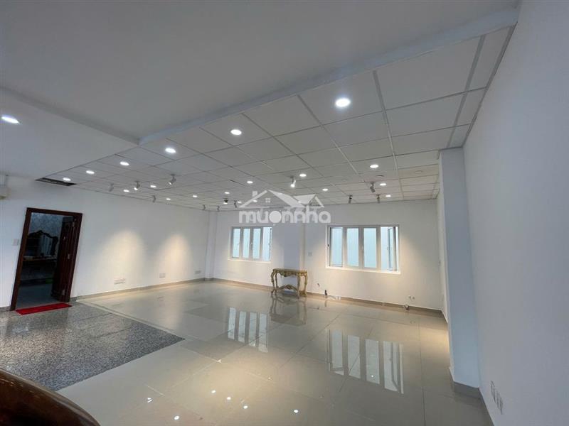 Cần cho thuê nhà hẻm 42 trần thiện chánh. dt: 4 x 20m, 3 lầu, nhà mới.