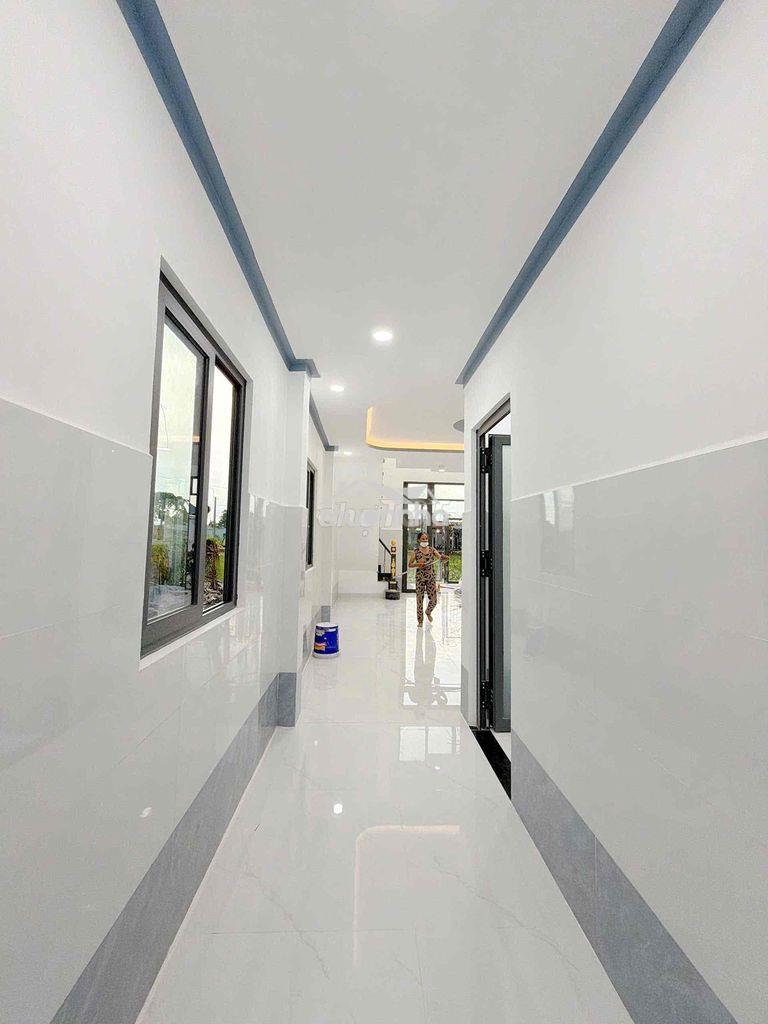 Nhà giá rẻ gần chợ hưng long - sổ riêng - 85m2 thổ cư - tặng nội thất - 4