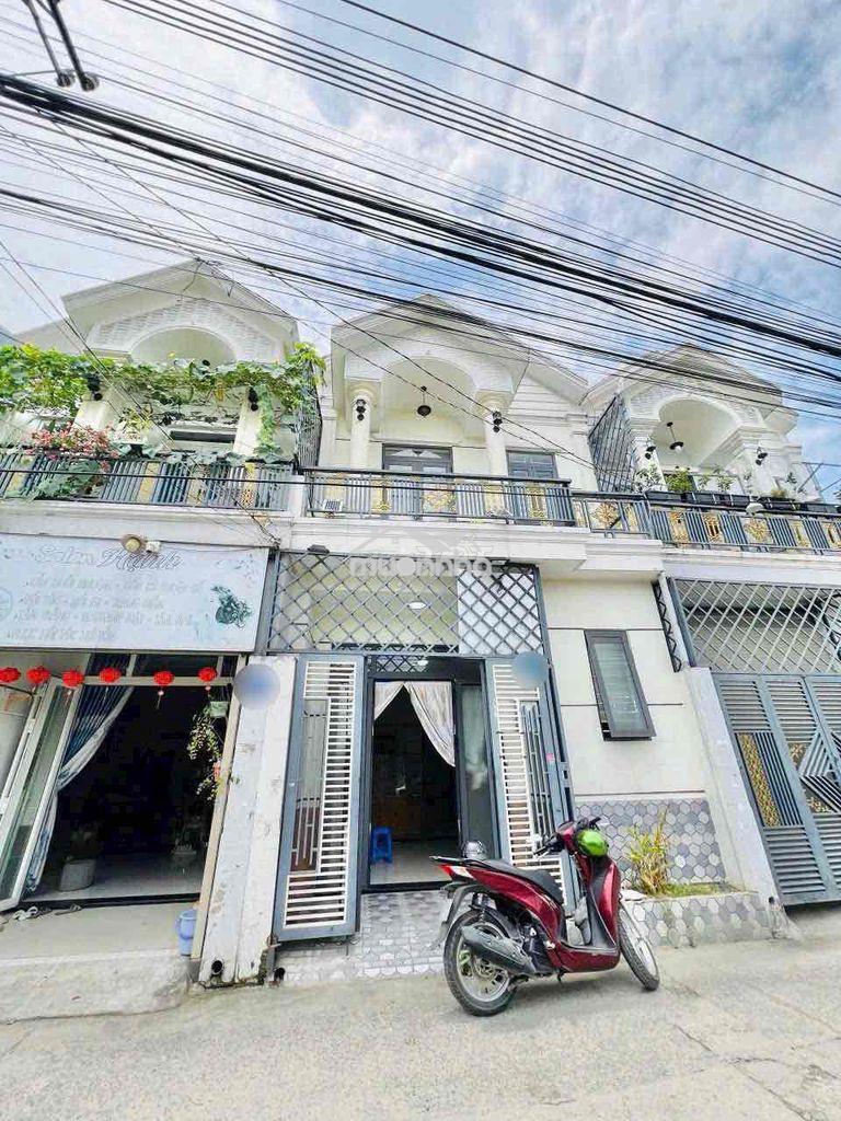 Bán nhà 1 lầu -1 trệt về ở ngay