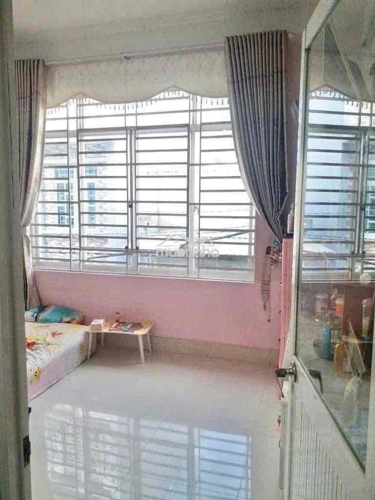 Nhà 3 phòng - 4