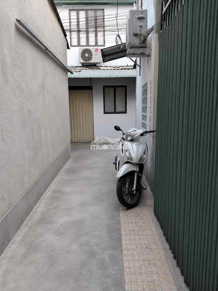 Chinh chủ bán gấp nhà bùi công trừng hocmon, dtsd 20m2, h3m, 300tr
