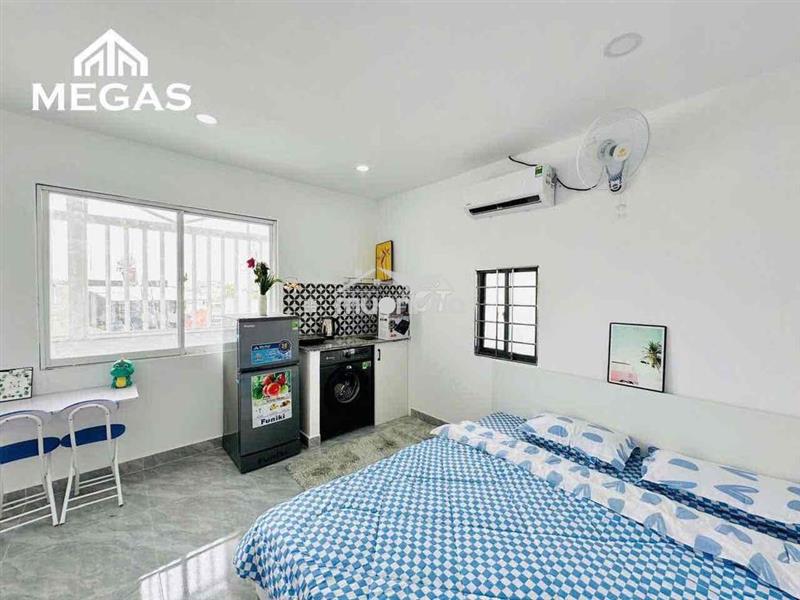 Căn hộ full nội thất máy giặt riêng cửa  sổ trời - thang máy bảo vệ