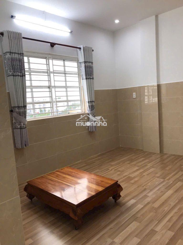 Cần cho thuê gấp c/c phú lợi dt 76m2 ,2pn 1wc 2 p7, q8 giá: 5.5tr