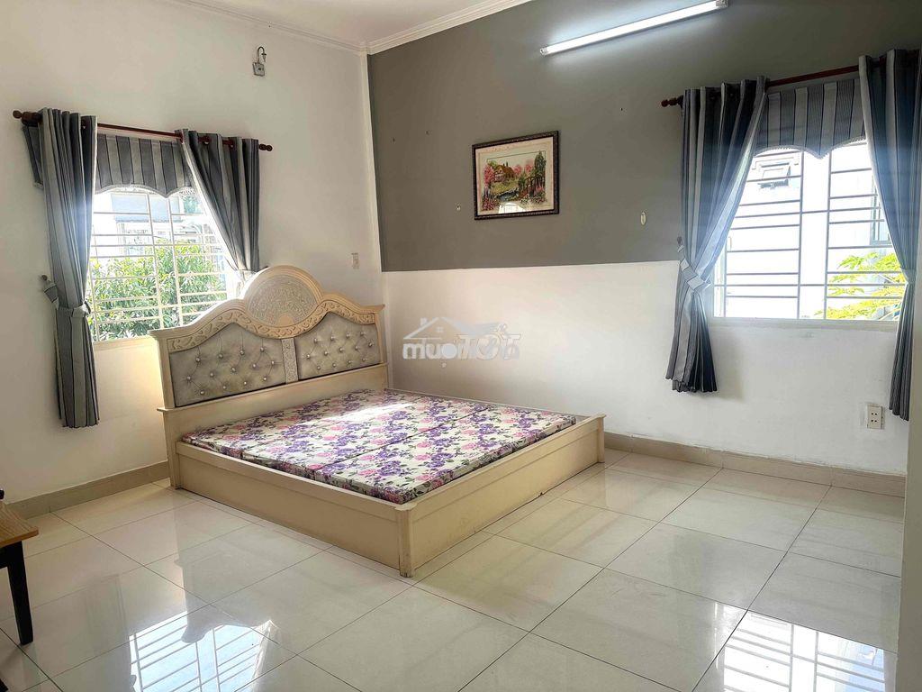 Phòng 28m trong căn nhà to - Ảnh 3