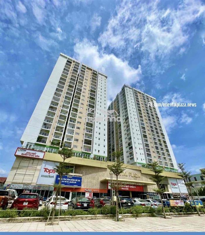 Chính chủ bán căn 2pn oriental plaza có sổ sẵn công chứng ngay