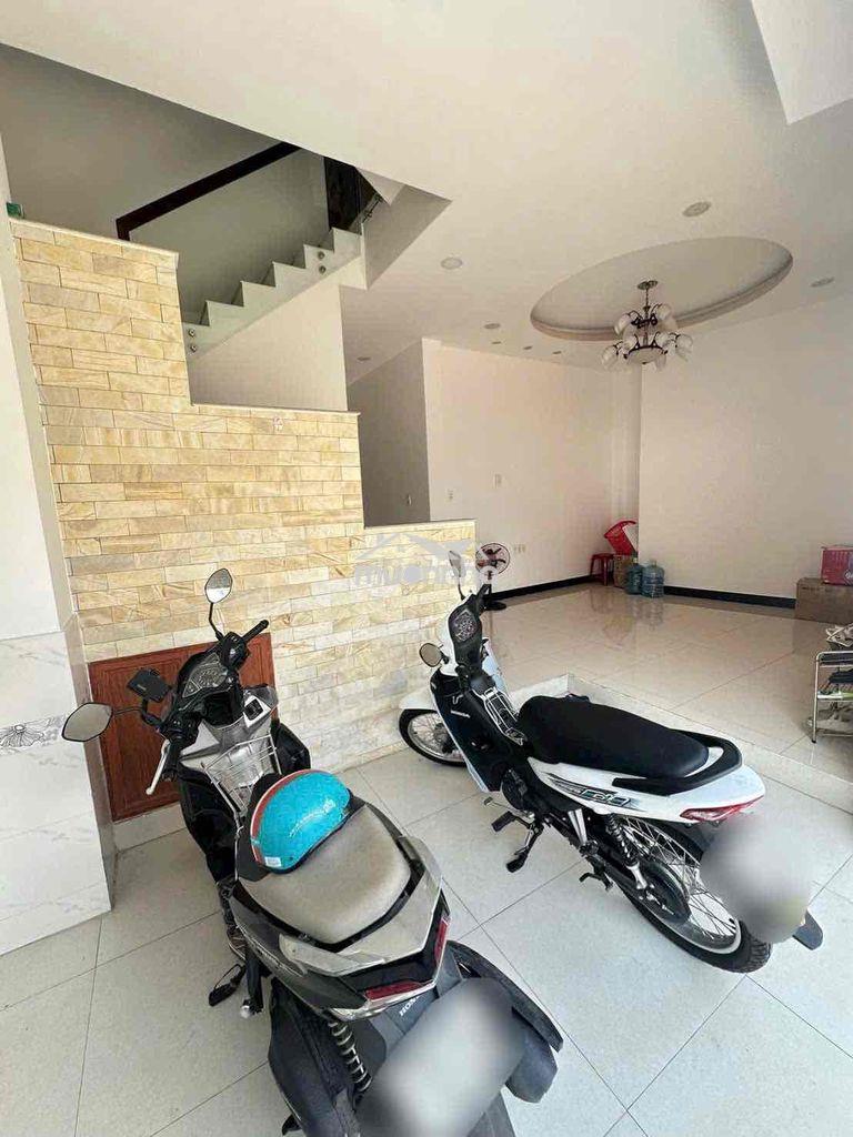 Quận 6  7,5x14 3pn - 4