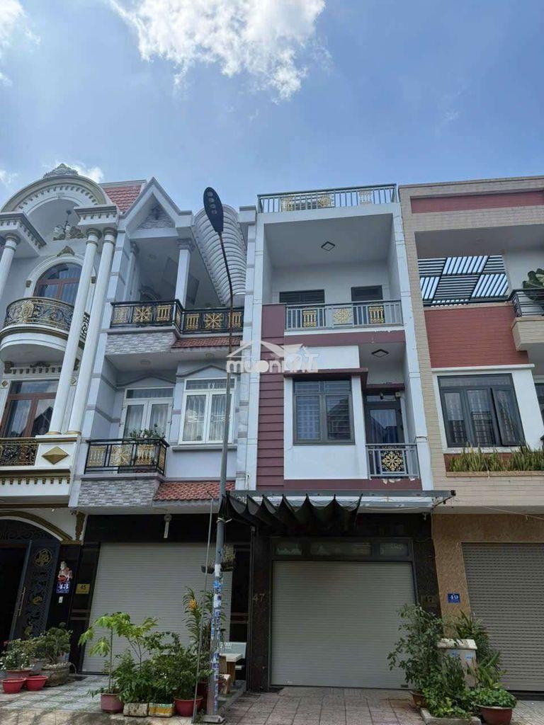 Cho thuê nhà gần vincom dĩ an