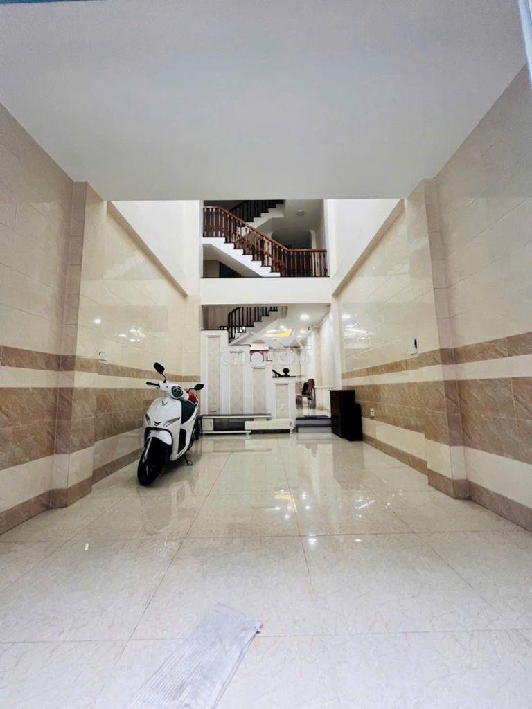 Siêu phẩm 4 tầng – sát mặt tiền ql13 – hẻm oto– nhĩnh 7 tỷ - 3
