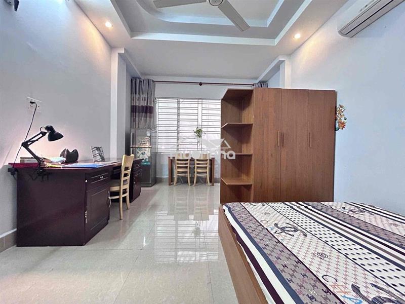 Studio cửa sổ trời full nội thất giáp quận 5 bv chợ rẫy