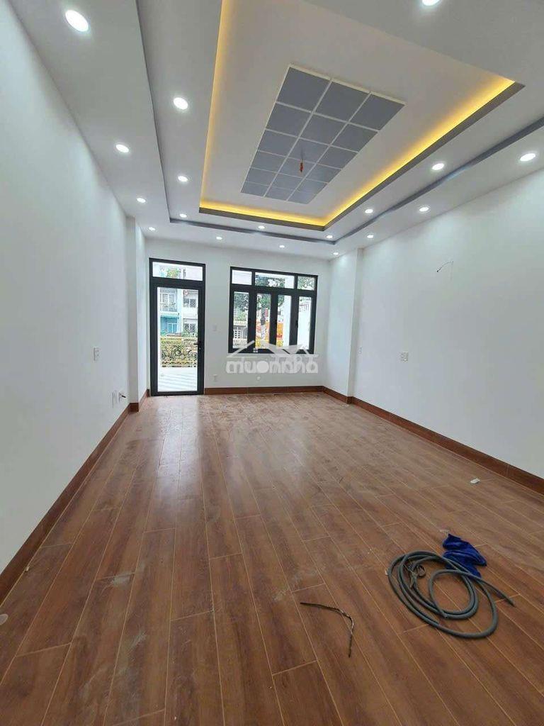 Cho thuê nhà nguyên căn mặt tiền đường hậu giang