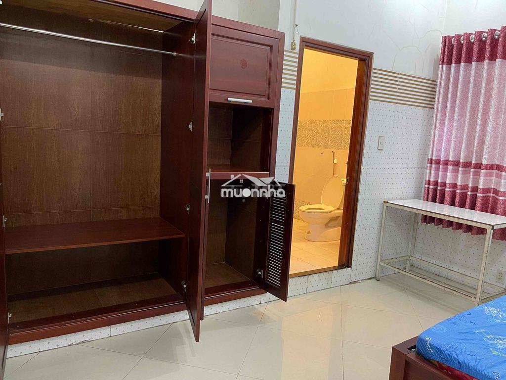 Phòng full nội thất giá 3000k, có bảo vệ 24/24 - 3