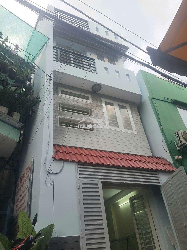 Cho thuê nhà cách phan văn hớn 10m. 1 trệt 3 lầu, dt 4×10 có 4pn,3wc