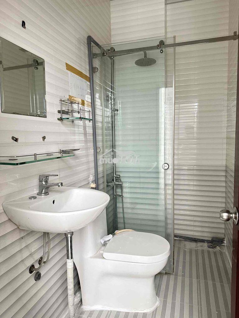 Phòng trống mặt tiền đường phú thuận, đường lớn ô tô đậu - 2
