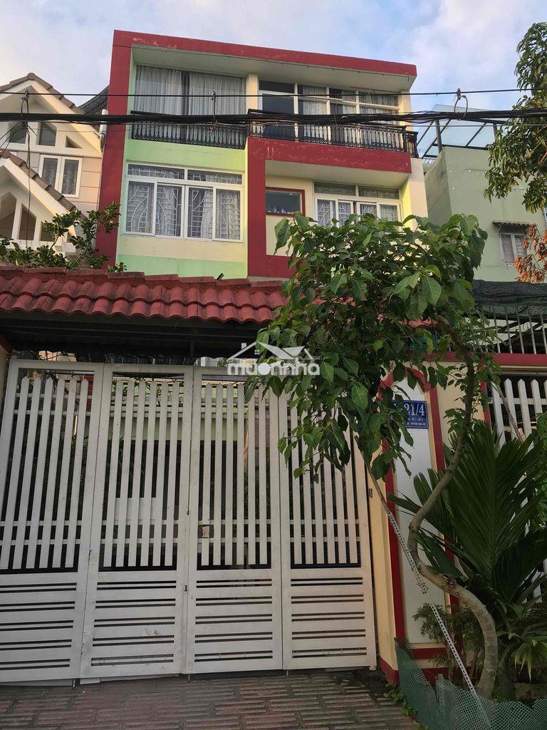 Sale sốc phòng trọ cao cấp có ban công trong biệt thự !