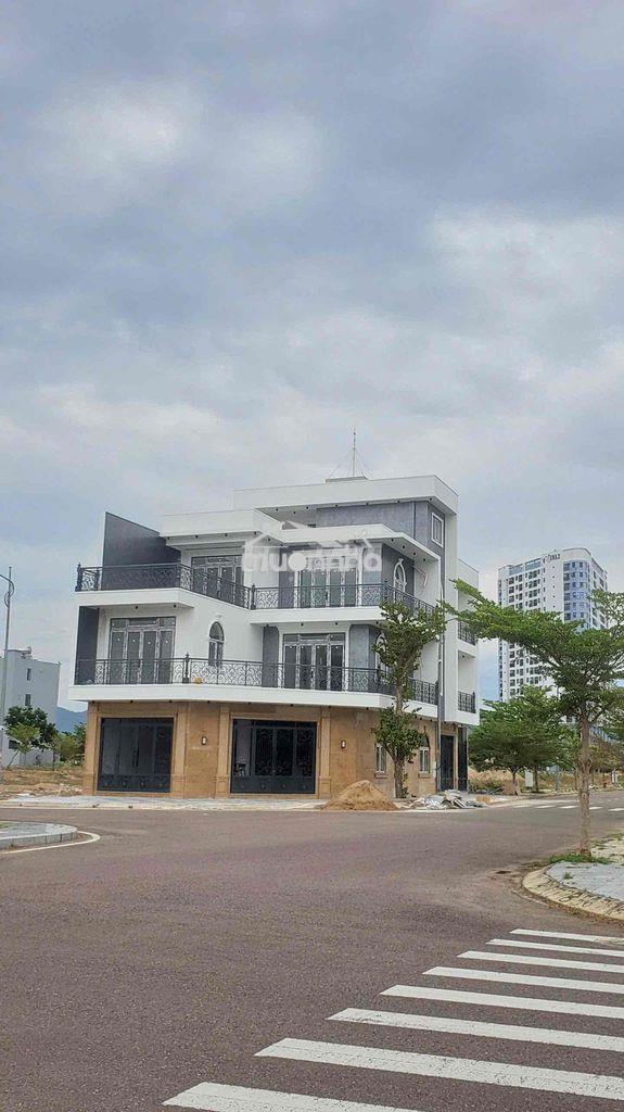 Mình cần cho thuê nhà vừa mới hoàn thiện xong diện tích 210m2 4 tầng