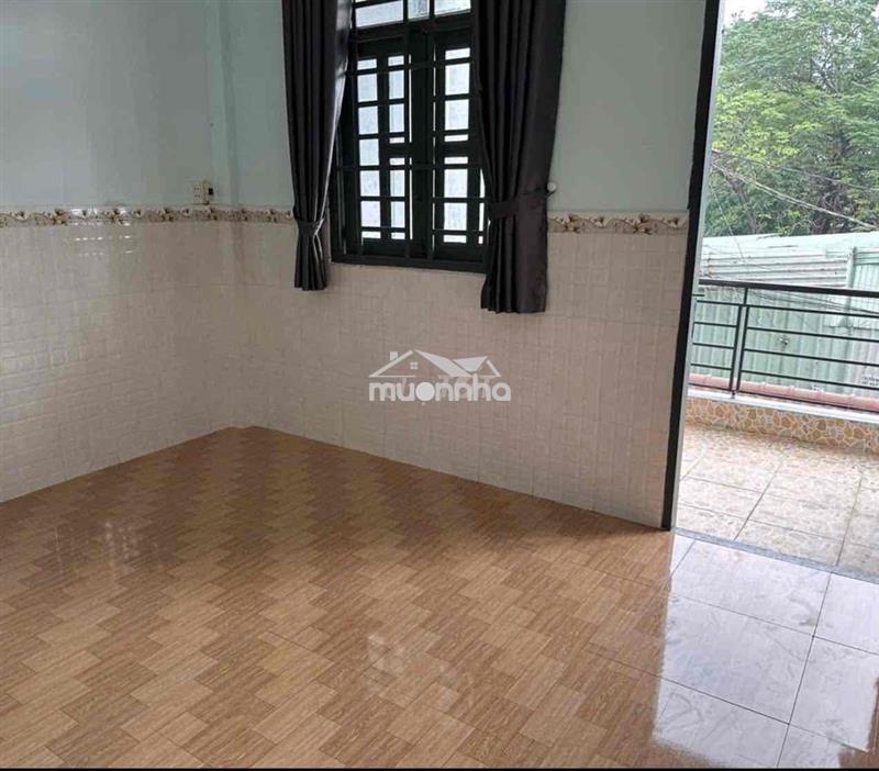 Cho thuê nhà 121/9 kênh 19/5 dt 4x18m 1 lầu 2p 2vs nhà mới đẹp sân r
