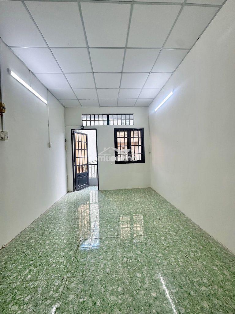 Tân bình- lý thường kiệt đoạn thành thái   - 3 tầng - hxt - 6,3 tỷ - 3