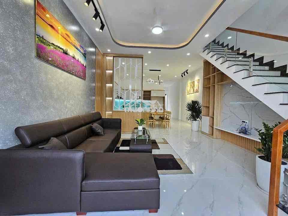 CHO THUÊ NHÀ 3PN FULL NỘI THẤT MẶT TIỀN DX 070 ĐỊNH HOÀ - 3