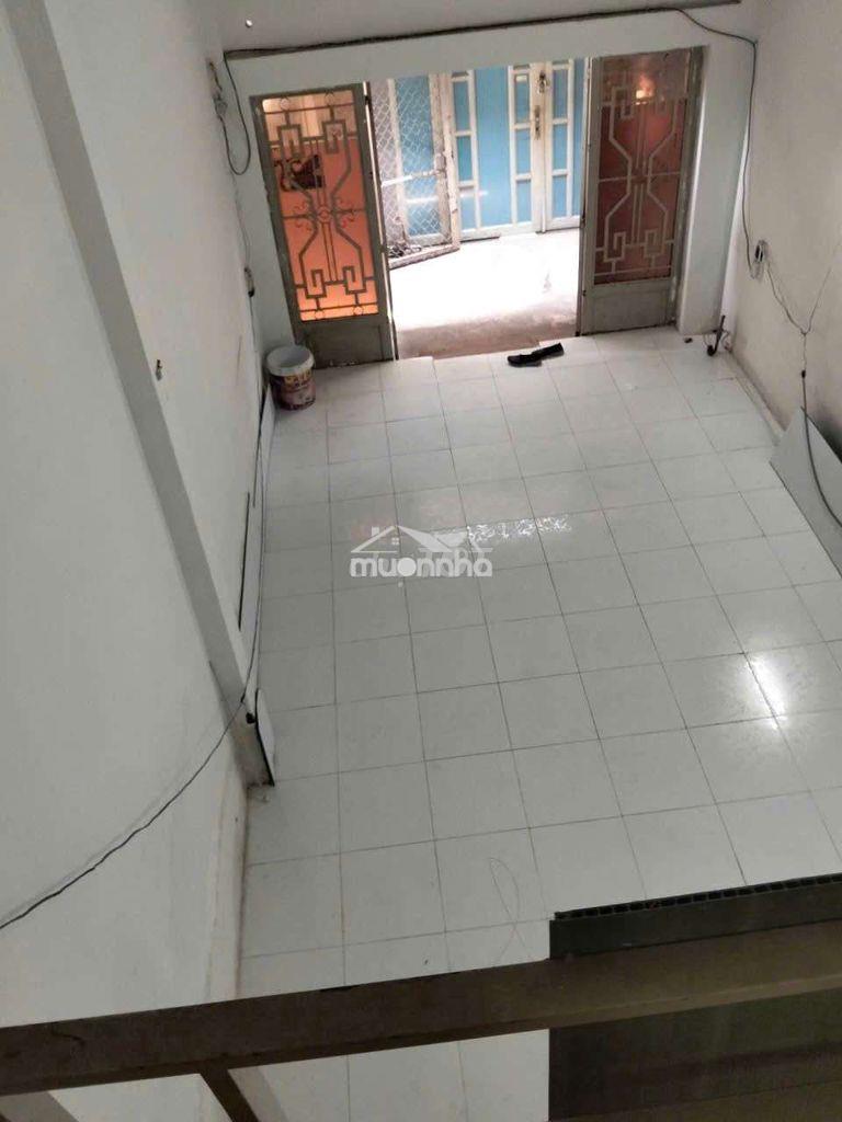 Nhà cấp 4, dt 40m2,  giá  5,2tr/tháng giảm còn 4,2tr/ th 6 tháng đầu - 3