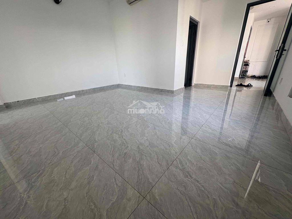 2 phòng ban công rộng, thoáng , mới như hình - 2