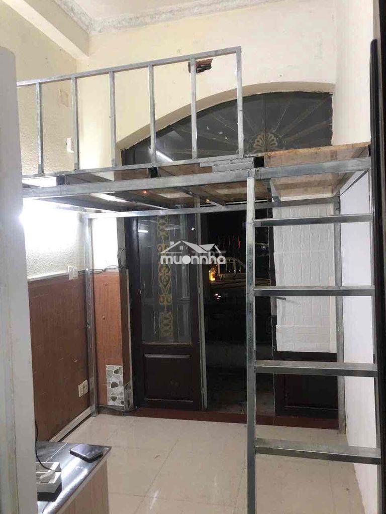 Nhà mặt tiền tô ký- đối điện cổng pmqt, sinh đi bộ đi học , an toàn.