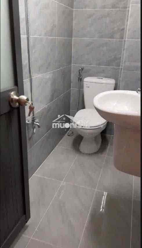 Nhà nguyên căn hẻm 10m lý thường kiệt ➢ dt: 4x25 trệt lửng ➢ giá thuê - 2