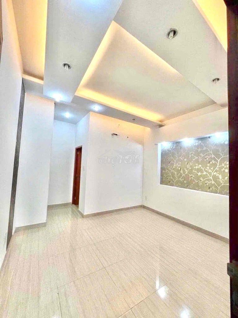 Nhà 2 lầu 4pn 4wc, đường trương phước phan, sân thượng - 3