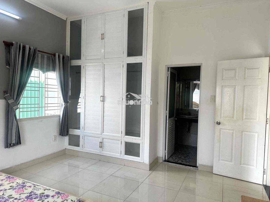 Phòng 28m trong căn nhà to - Ảnh 4