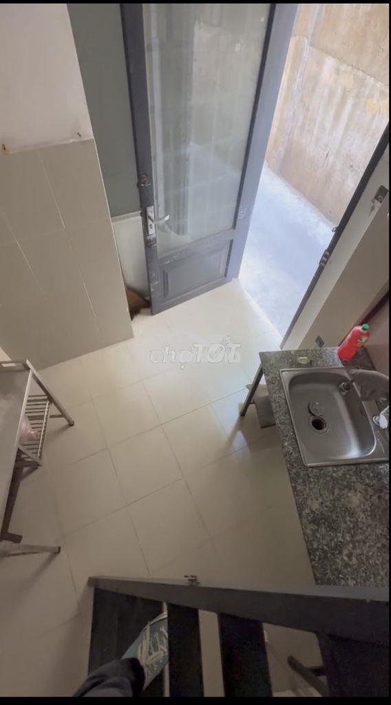 Cho thuê phòng trọ có gác 221d/8 trần huy liệu