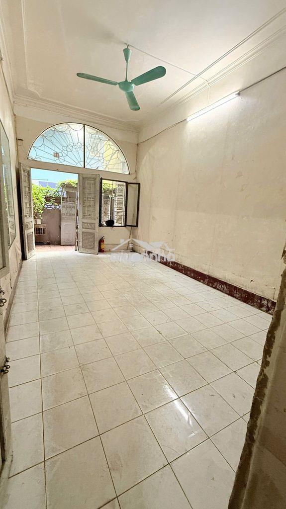 Cho thuê nhà ngõ 243 minh khai, 60m2 - 5 ngủ - giá 12 triệu.