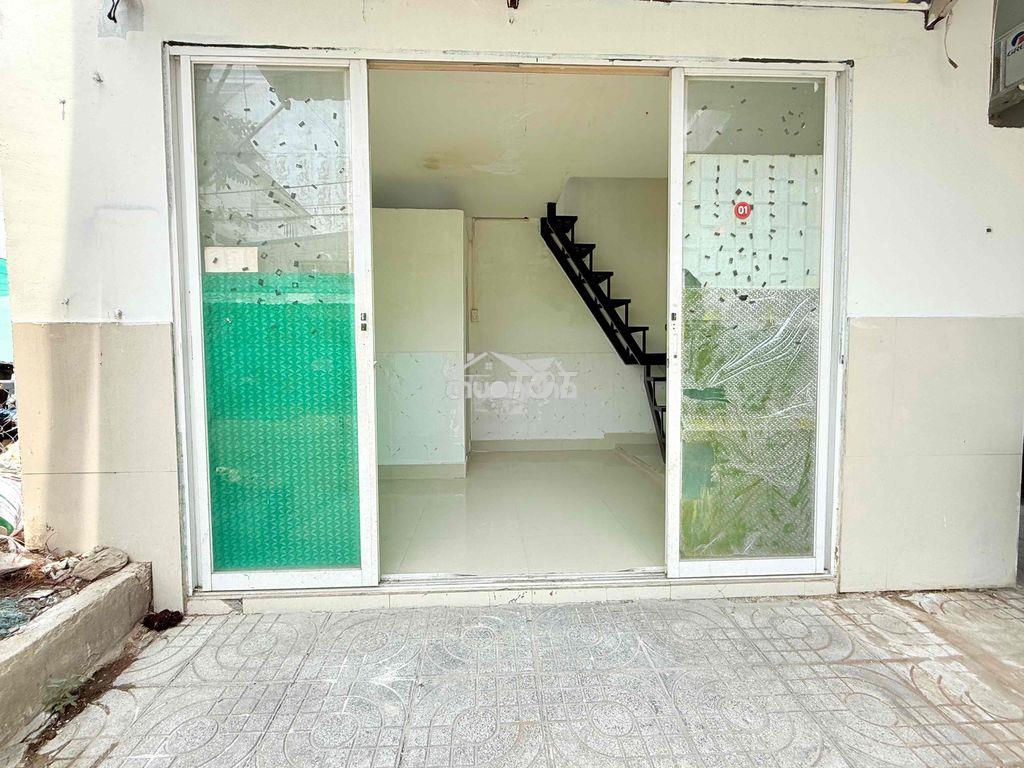 Phòng mặt tiền vừa ở vừa kinh doanh lanđại học phước kiển cách tdt 3km - 3
