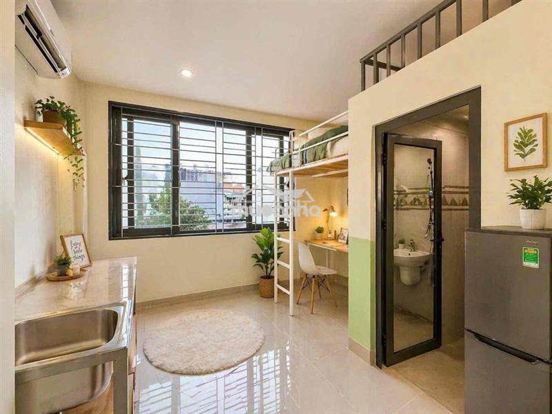 Căn hộ xinh giá rẻ có gác, cửa sổ to đón nắng trời gần phú nhuận, q3