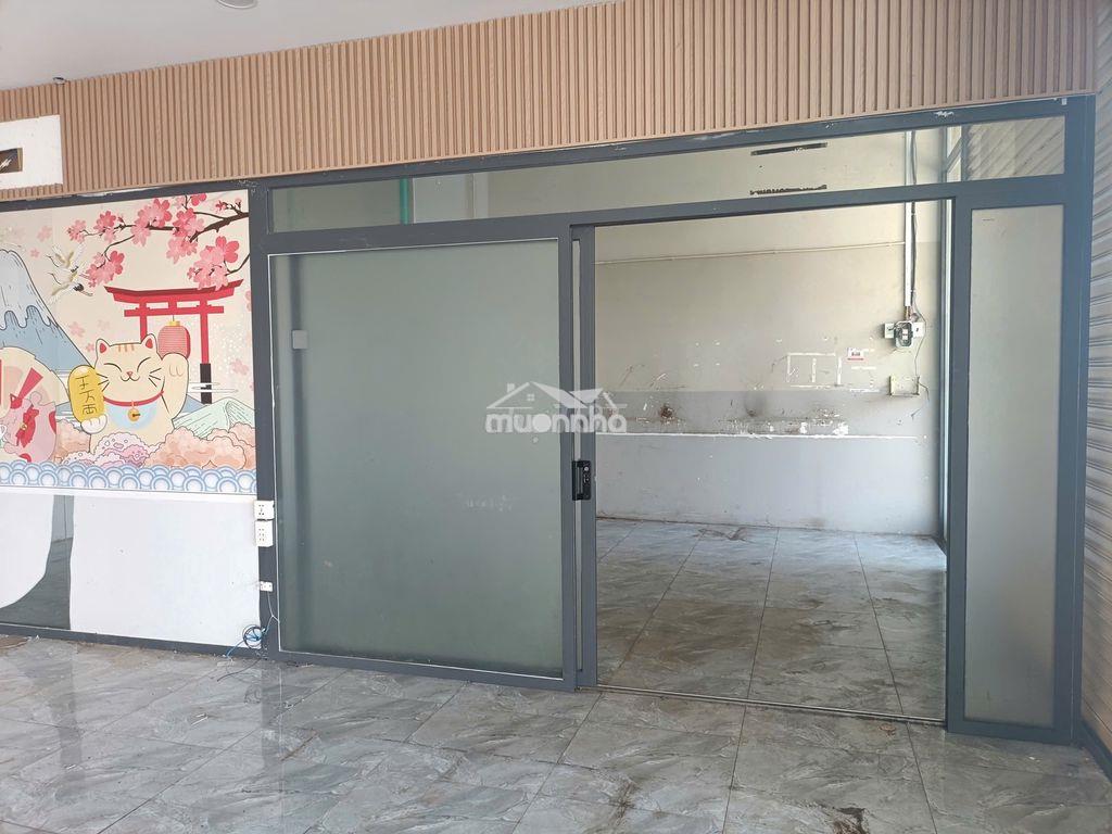 Mặt bằng kinh doanh  2 cửa kính ngay đường số 1 ngã tư số 10. - 3
