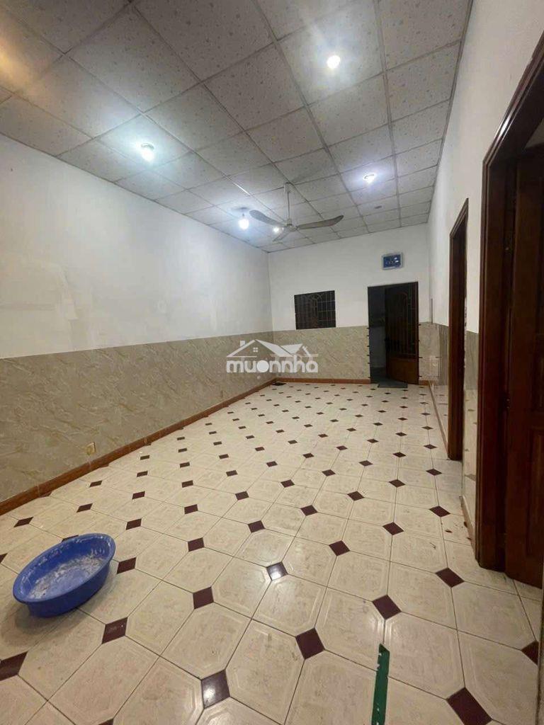 Nhà ngay tô ngọc vân, ngang 9m sân đậu 2 oto, làm vp, mầm non, ở, kho - 3
