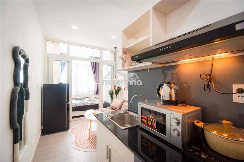 Phòng tách bếp full nội thất ngay trung tâm quận 1