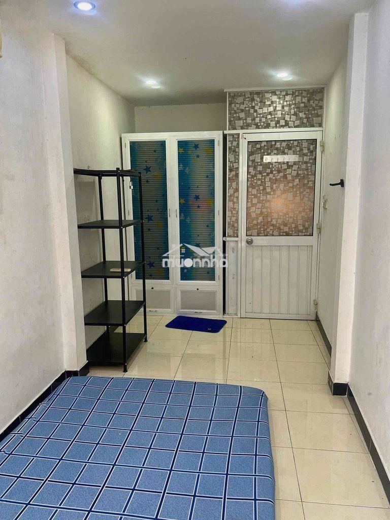 Bạn mình vừa chuyển đi
