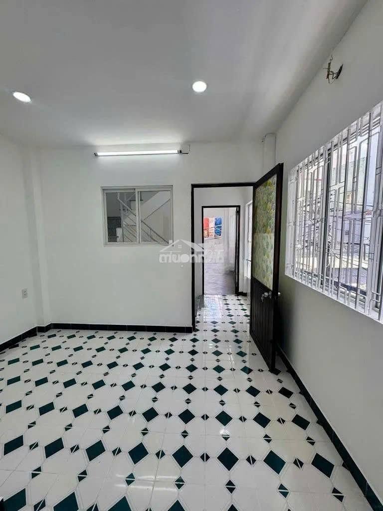 Nhà nguyên căn hxh gần trần hưng đạo  phường cầu kho, quận 1 - 2