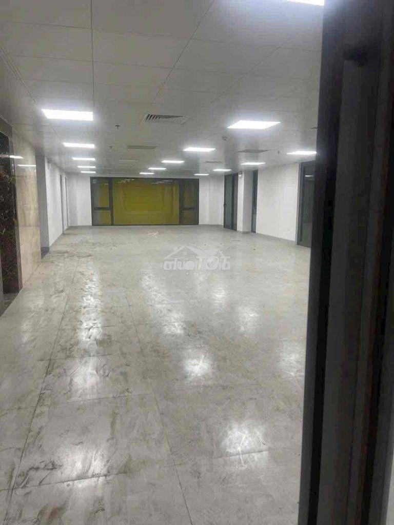Toà nhà 9 tầng 270 m x9 tầng pccc có mới làm công ty văn phòng - 4