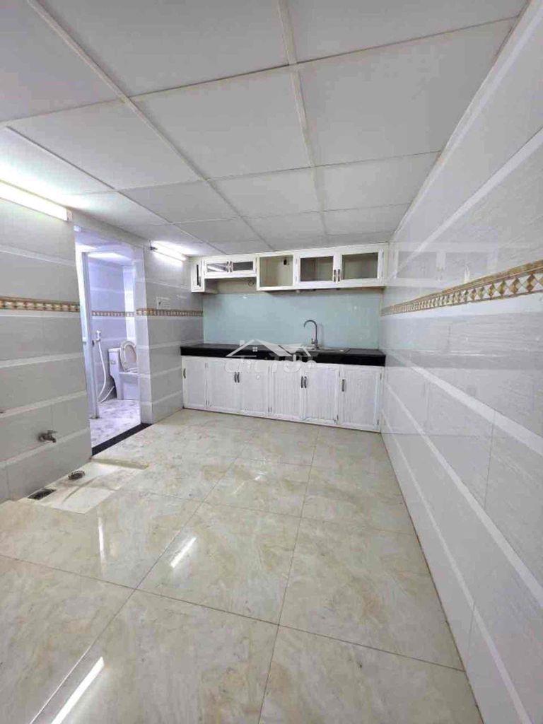 Quận 5, chung cư an bình, sổ hồng riêng đầy đủ, nhà có thêm lửng, 3pn - 3