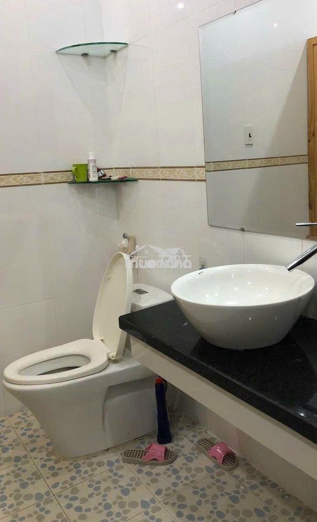 Cho thuê nhà 2pn đường oto kdc hồng long hiệp bình phước thủ đức 10tr - 2