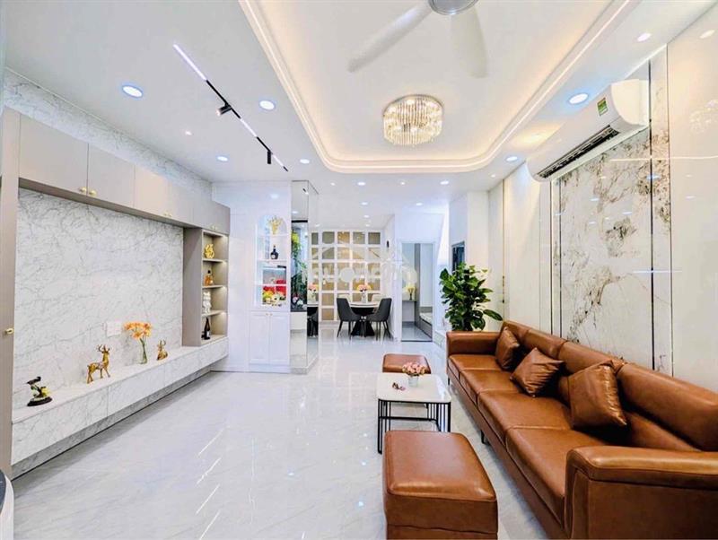 Chỉ 12xtr/m2 khu phan xích long, hoa sữa, 2 tầng(3pn) có 1pn trệt, 60m