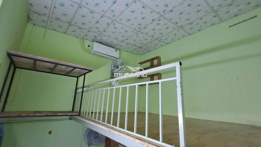Cho thuê phòng máy lạnh, có gác, giờ tự do, gần đường phạm văn đồng - 2