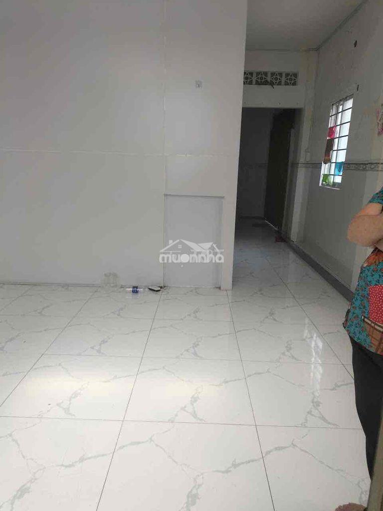 📍Ngay chợ tân trụ;nguyễn sỹ sách -dt: ngang 4x 10 trệt lững 2pn - 3