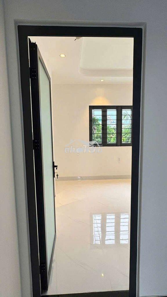 Nhà mới xây cực đẹp, 1t3l 4pn 5wc, gần metro. - Ảnh 3