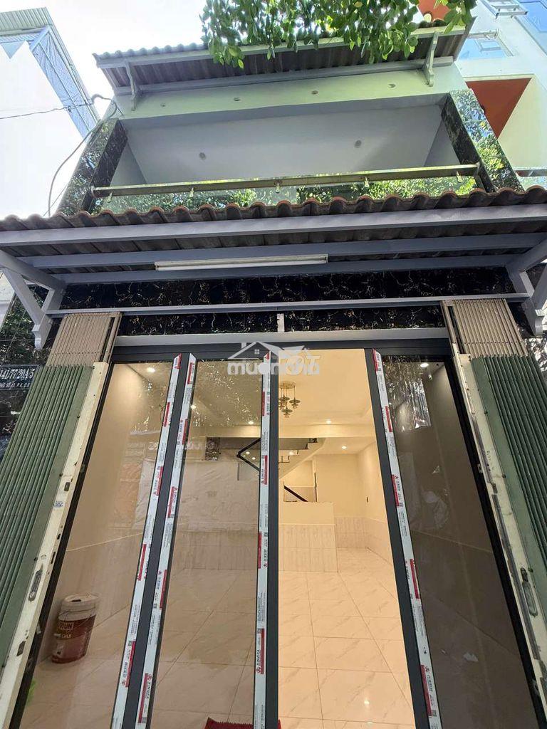 🏡 Cho thuê nnc hẻm 141 đường tám danh p4q8
- 2