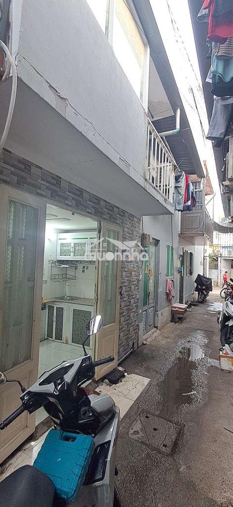 Bán nhà nhỏ shc 3,5x4, 1 trệt 1 lầu 1wc, lancan . nối ht43 và ht10 . 
