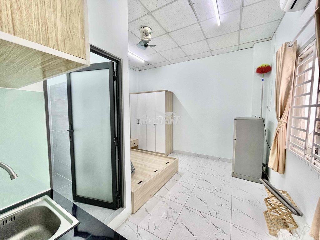 Cho thuê phòng trọ có cửa sổ thoáng đầy đủ nội thất gần bv chợ rẫy - 2